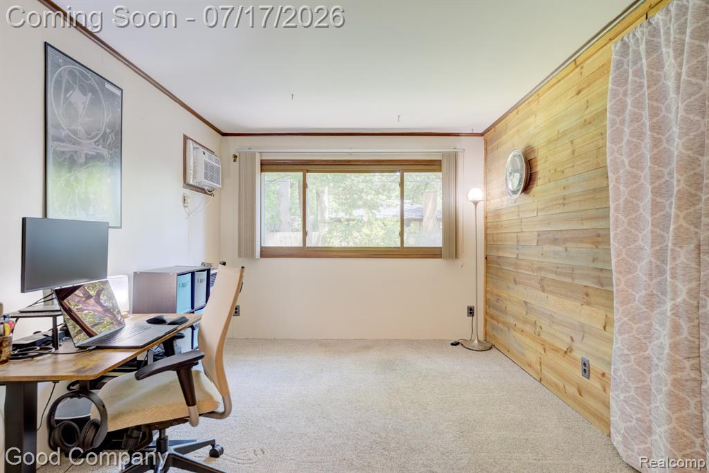 24310 Manistee Street, Oak Park, MI 48237 — Photo 8