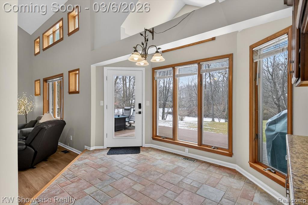 2031 Saint Clair Drive, Highland, MI — Photo 17