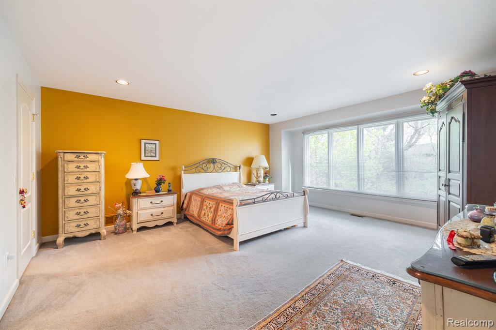 4599 RAVINE Drive, Bloomfield Hills, MI 48301 — Photo 29
