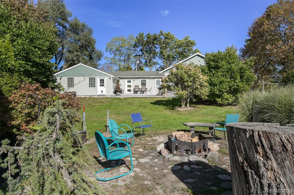 2076 Seymour Lake Road, Ortonville, MI 48462 — Photo 68
