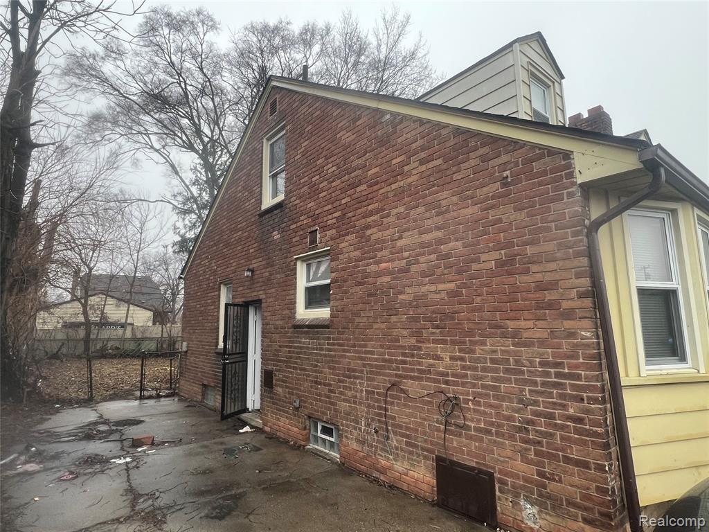 9599 WHITCOMB Street, Detroit, MI 48227 — Photo 4