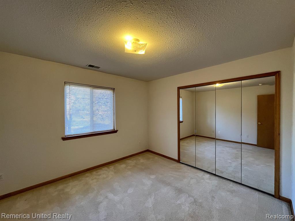 46046 PURPLE SAGE Court, 2, Van Buren, MI 48111 — Photo 9