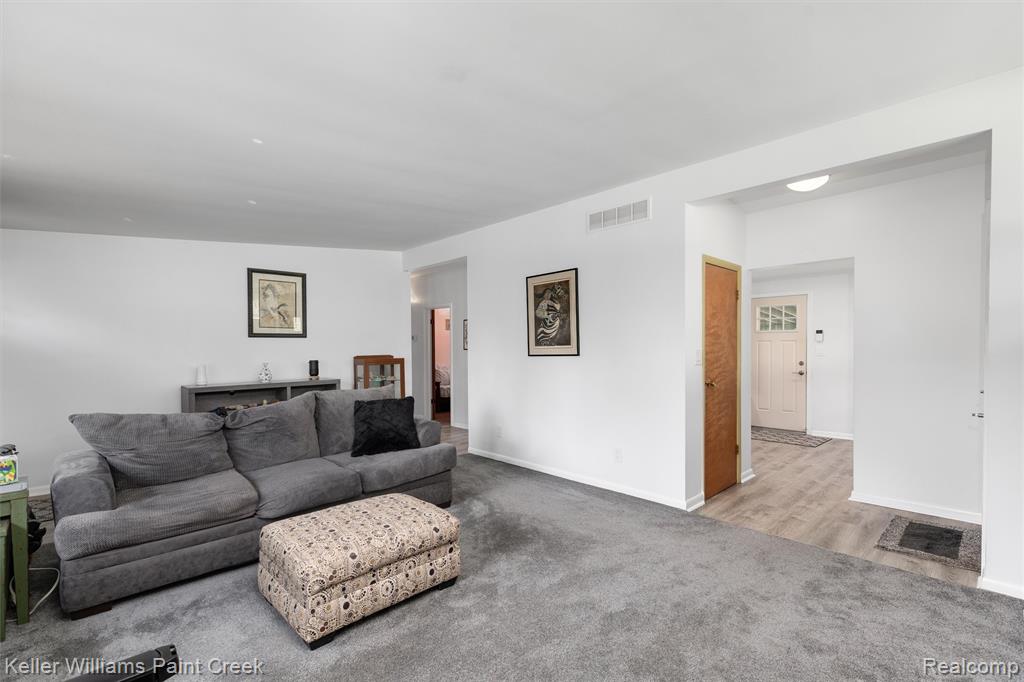 3340 Ordam Court, Oakland, MI — Photo 12