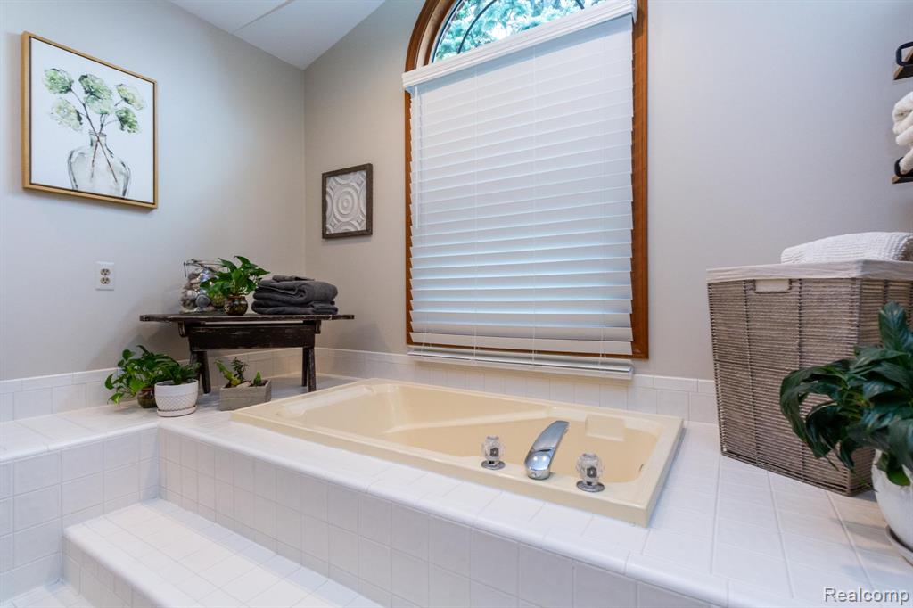 45340 Lothrop Road, Canton, MI 48188 — Photo 29