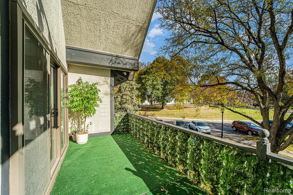 42160 Woodward Avenue, Bloomfield Hills, MI 48304 — Photo 26