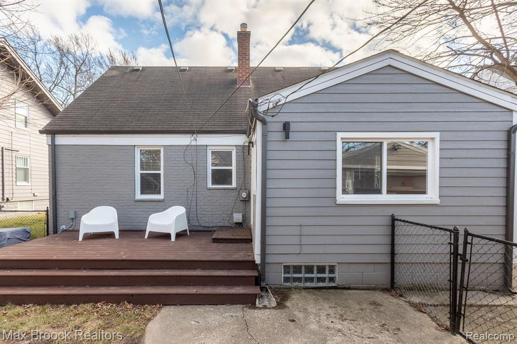 850 W LINCOLN Street, Birmingham, MI 48009 — Photo 28