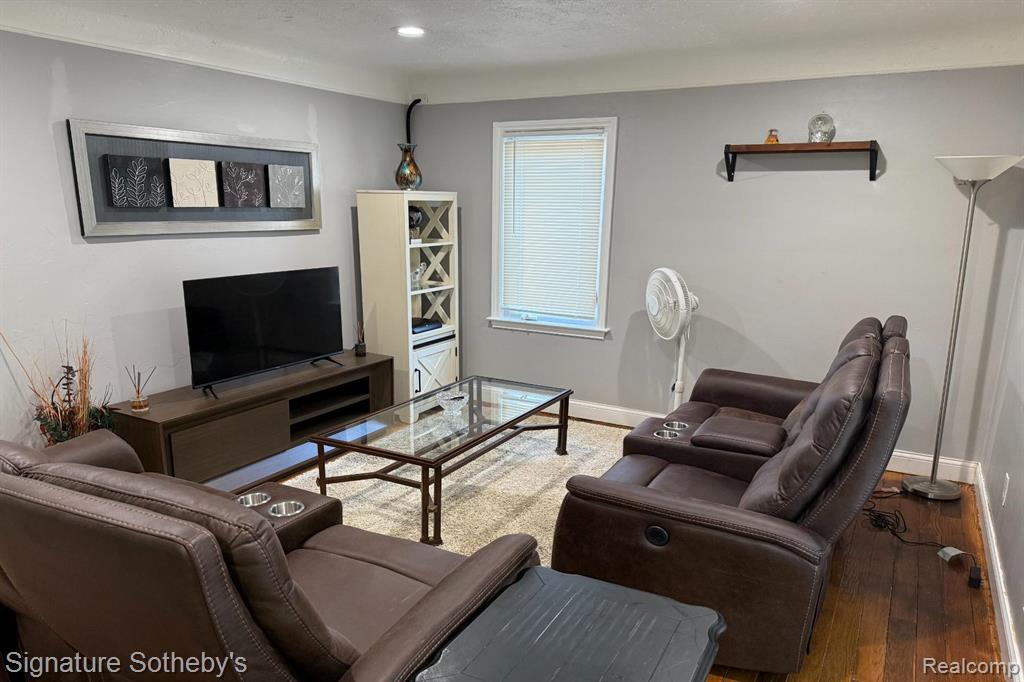6150 N University Place, Detroit, MI 48224 — Photo 4