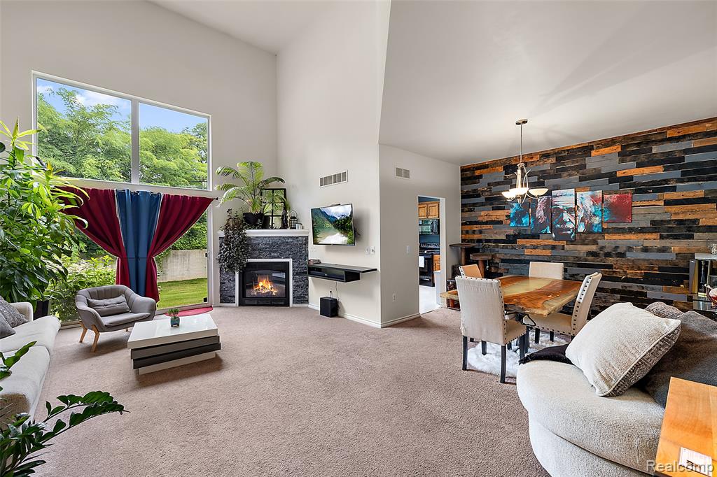 19208 W 11 Mile Road, Lathrup Village, MI 48076 — Photo 22