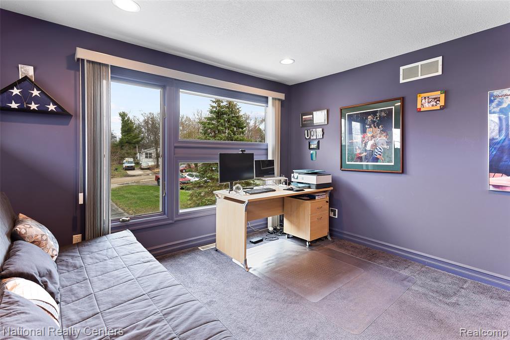 1100 Clearwater Boulevard, White Lake, MI — Photo 53