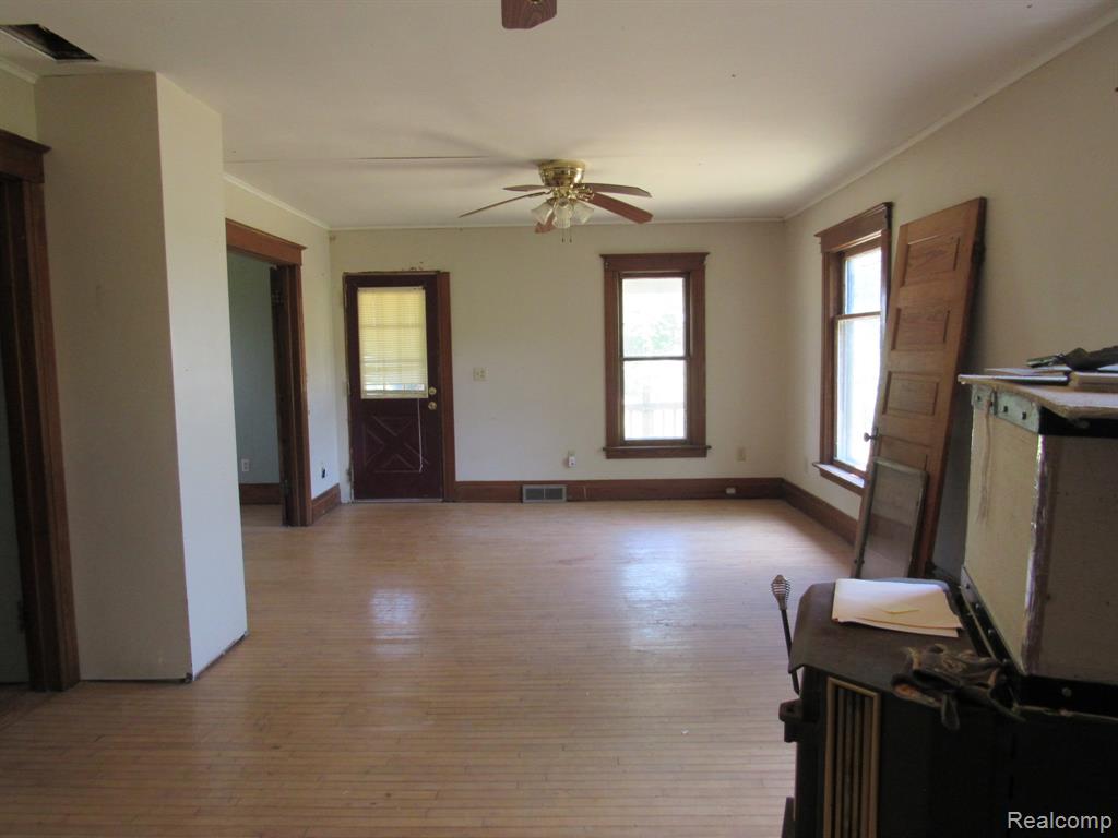 695 W Cass Avenue Road, Bay City, MI 48708 — Photo 5
