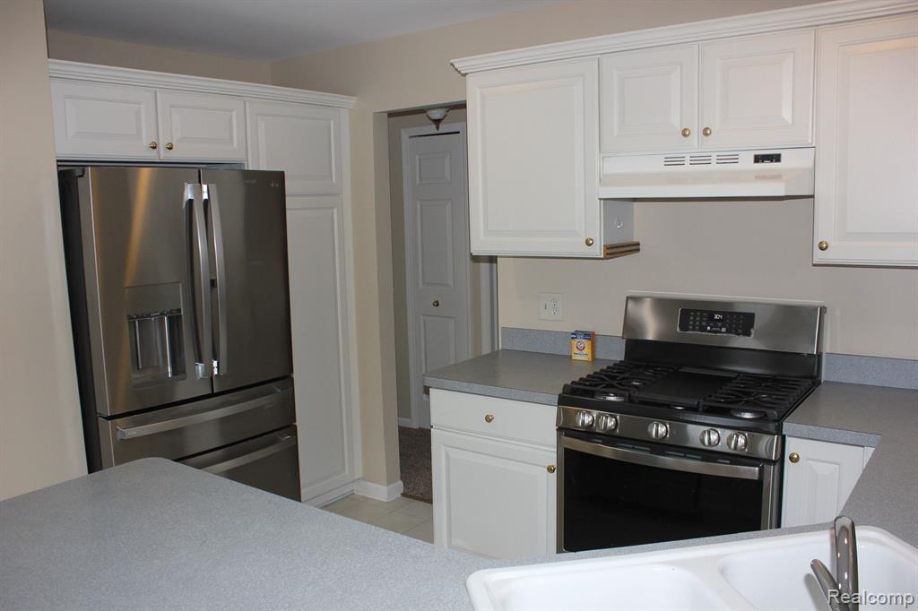 41205 CHANCELLOR, Clinton Twp, MI 48038 — Photo 19