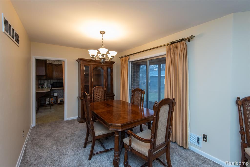 6226 GOLFVIEW Drive, Burton, MI 48509 — Photo 54
