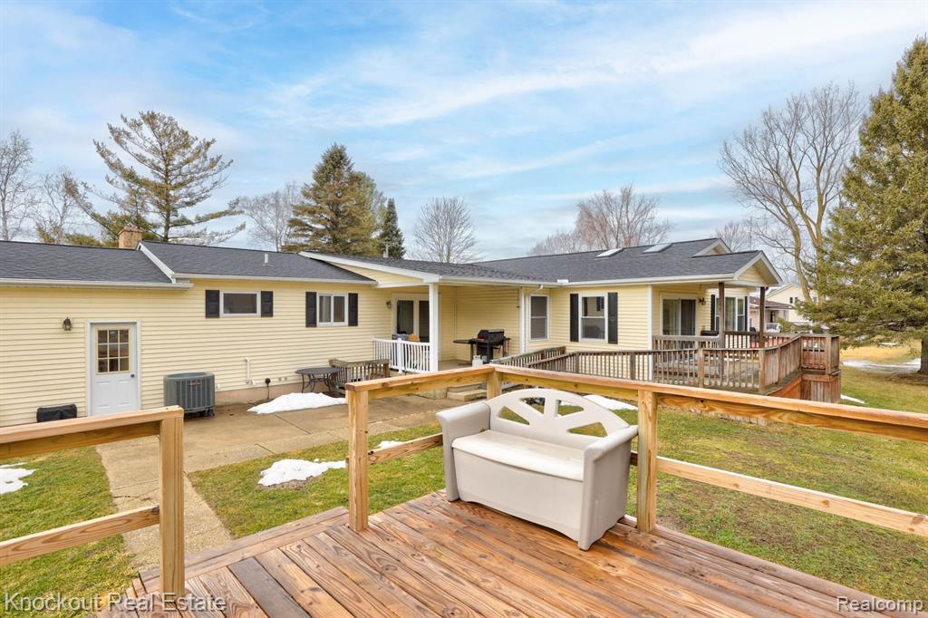 8661 VASSAR Road, Millington, MI 48746 — Photo 58