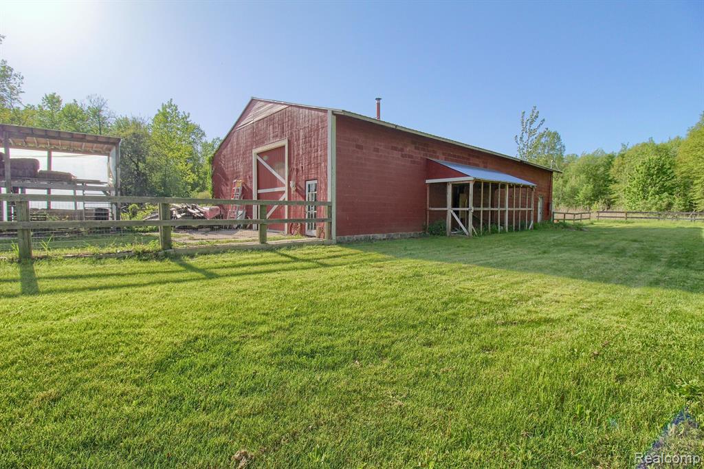 6570 HIVON Road, Carleton, MI 48117 — Photo 35