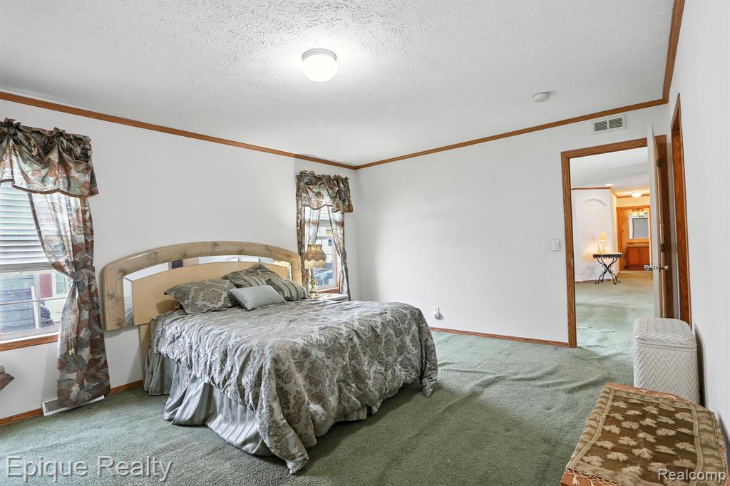 45501 Labelle Drive, Macomb, MI 48044 — Photo 17