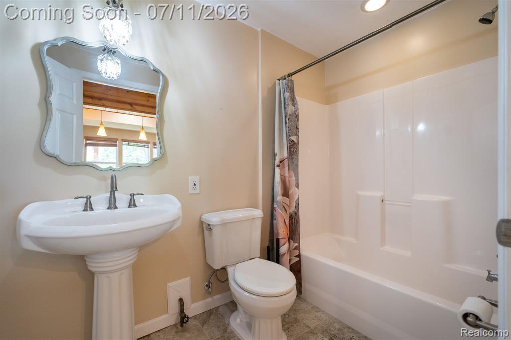 416 Otter Run Road, Holly, MI 48442 — Photo 32