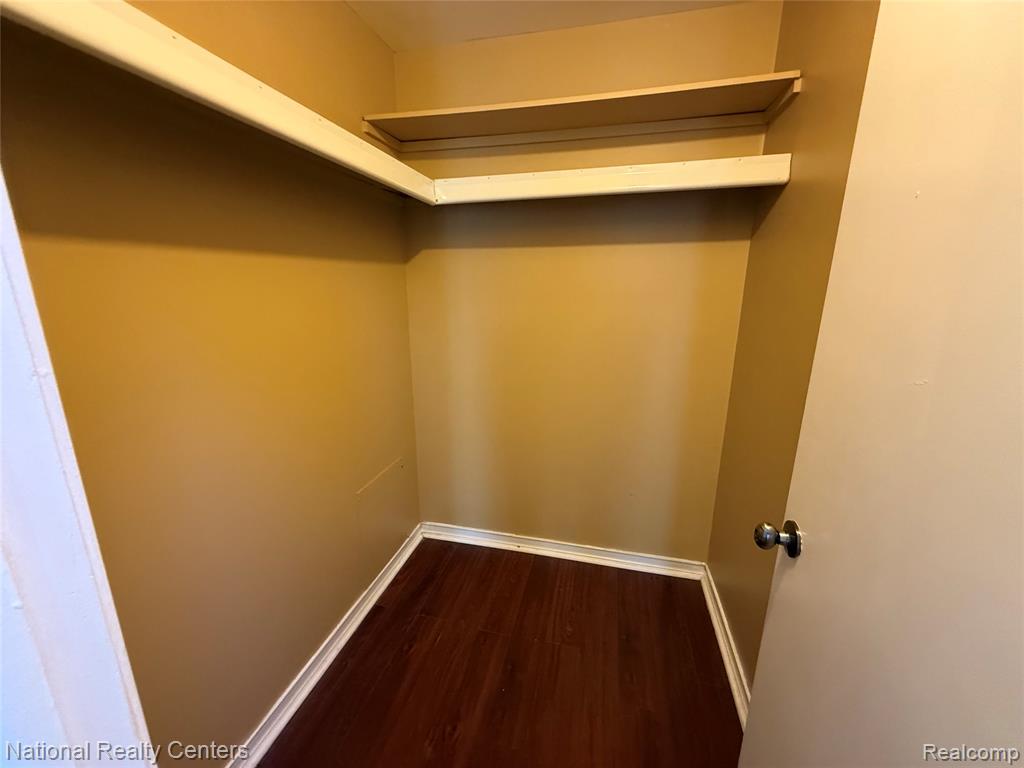 5619 Fox Hill Drive, Sterling Heights, MI 48310 — Photo 20