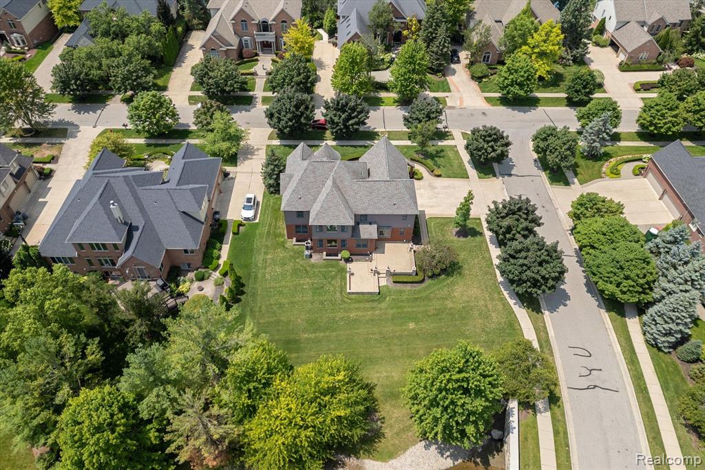 17712 PARKSHORE Drive, Northville, MI 48168 — Photo 76