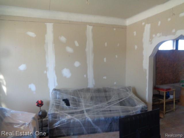 5468 Holcomb Street, Detroit, MI 48213 — Photo 9