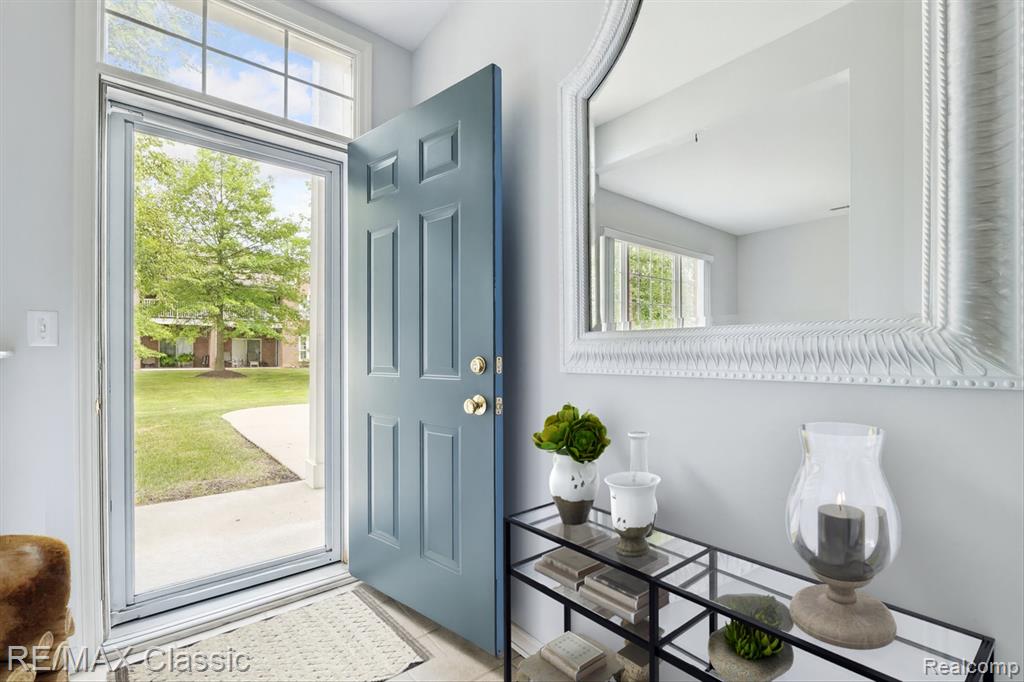 16808 Dover Drive, Northville, MI 48168 — Photo 4