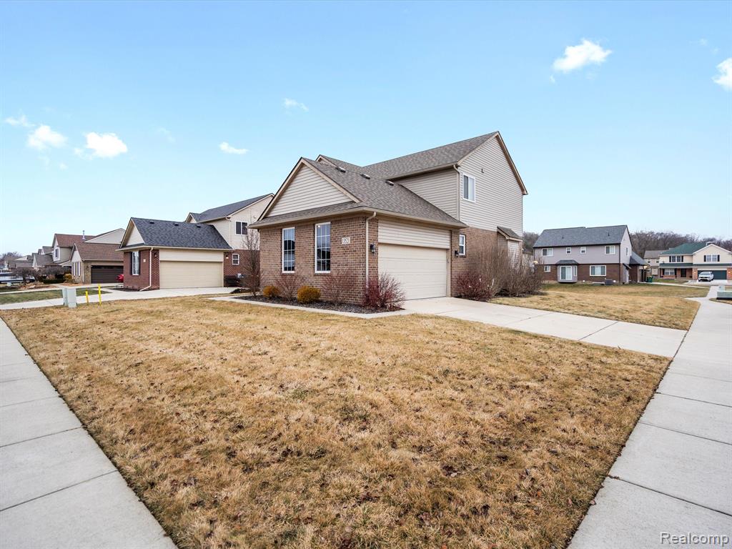 13521 S CUMBERLAND Drive, Van Buren, MI 48111 — Photo 3