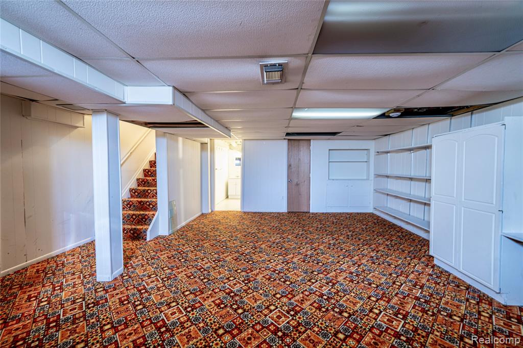 21660 Riverview Drive, Beverly Hills, MI 48025 — Photo 27