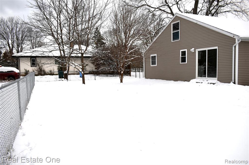 825 Ferley Street, Lansing, MI 48911 — Photo 40