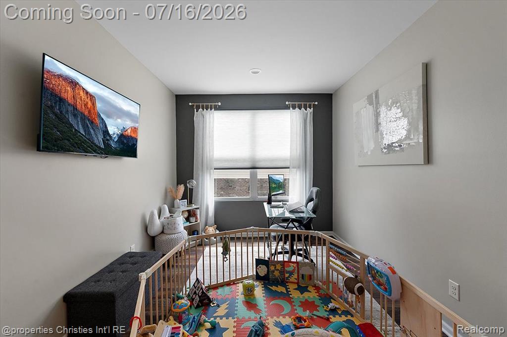 50026 Alden, Canton, MI 48188 — Photo 38