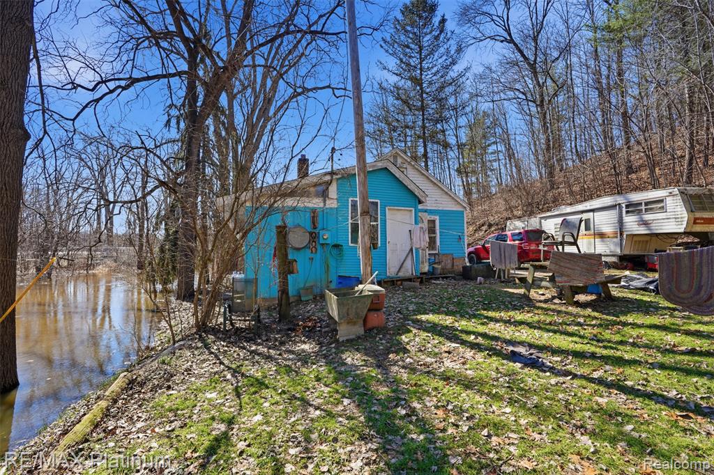 2555 E Cohoctah Road, Howell, MI 48855 — Photo 9