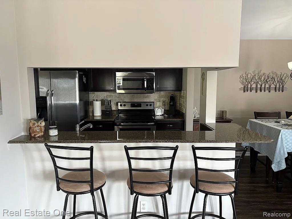 52069 Naugatuck Drive, 47, Macomb, MI 48042 — Photo 6
