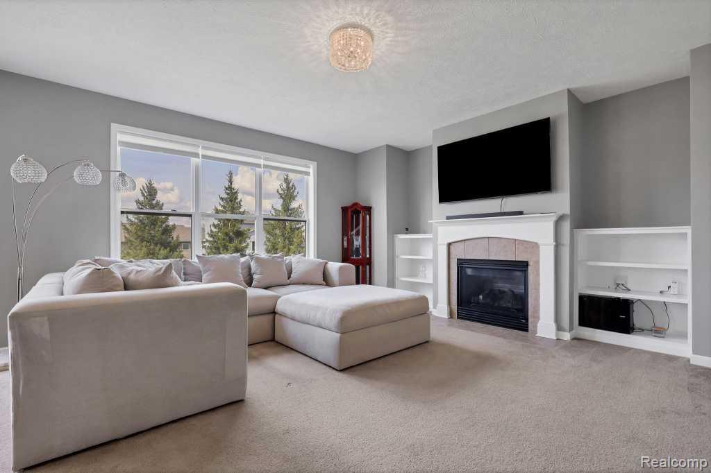 6873 Abbey Lane, Grand Ledge, MI 48837 — Photo 5