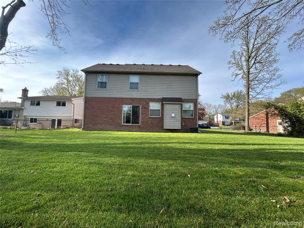 23507 King Drive, Clinton Twp, MI 48035 — Photo 29