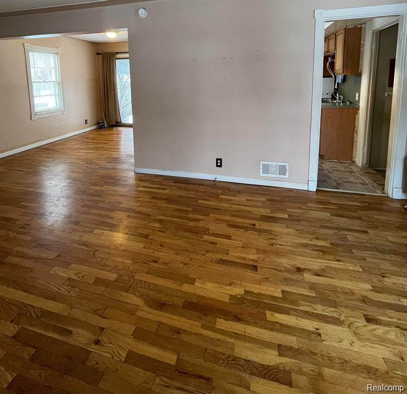 534 S Meade Street, Flint, MI 48503 — Photo 6