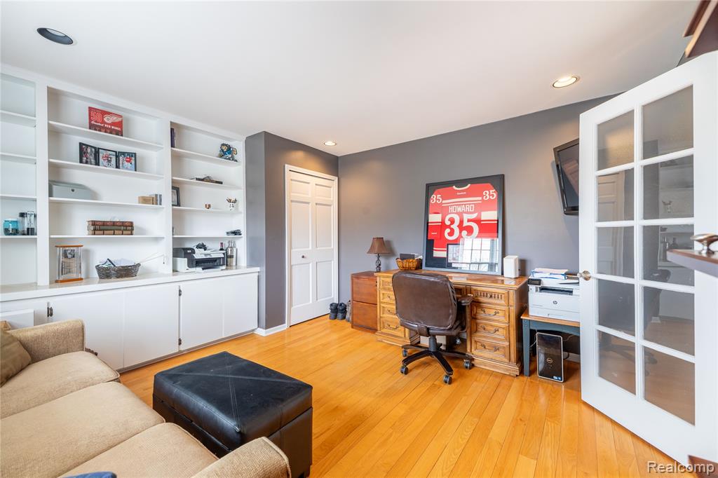 26029 Waterbury Way, Grosse Ile, MI 48138 — Photo 24