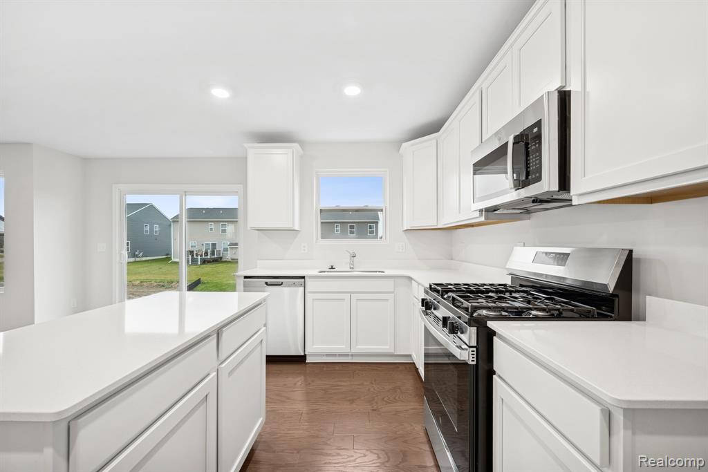 657 Swift Creek Drive, Chelsea, MI 48118 — Photo 5