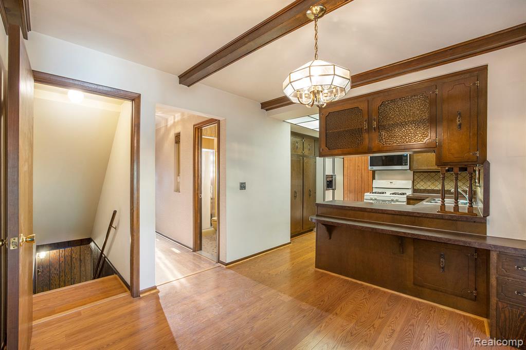 6603 Guildford Drive, Shelby Twp, MI 48316 — Photo 11