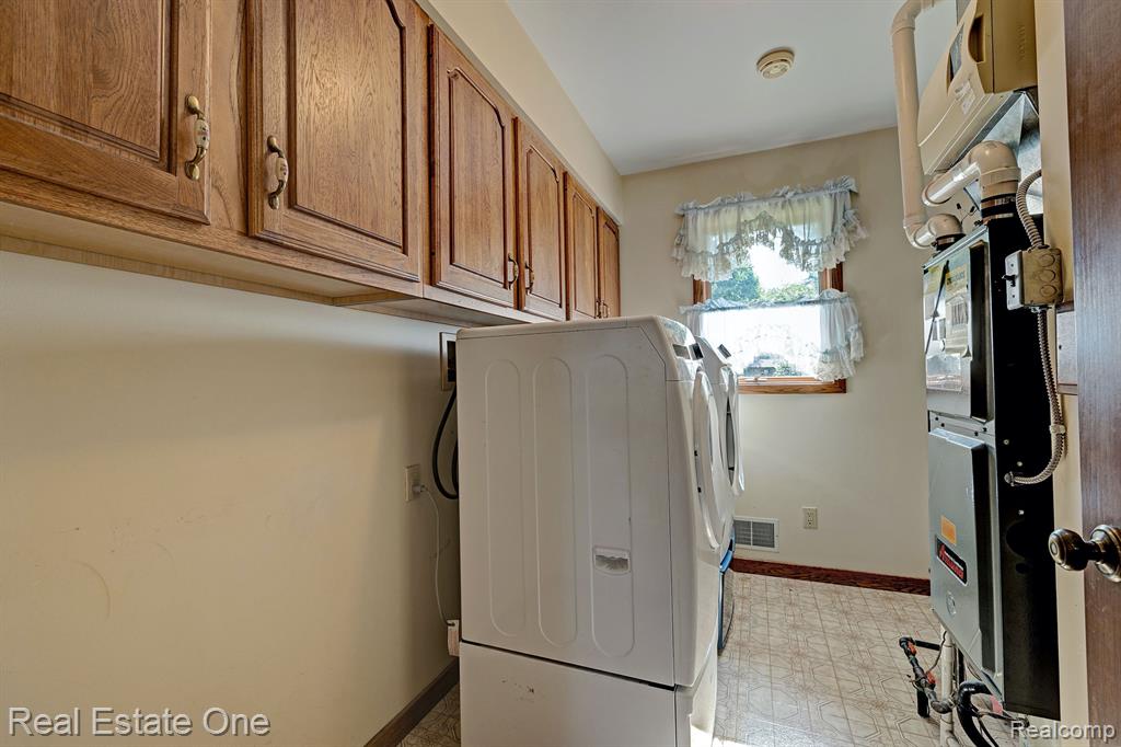 2225 LYNN Road, Sanford, MI 48657 — Photo 22