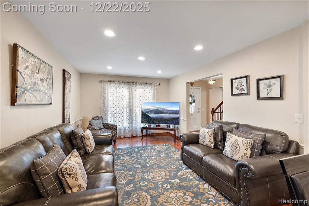 4250 Greenstown Drive, West Bloomfield, MI 48323 — Photo 28