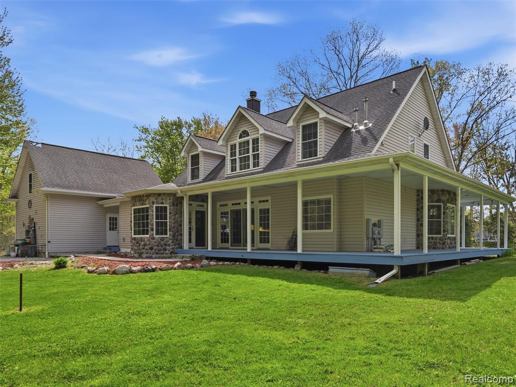 5790 Roberts Road, Cottrellville, MI — Photo 14