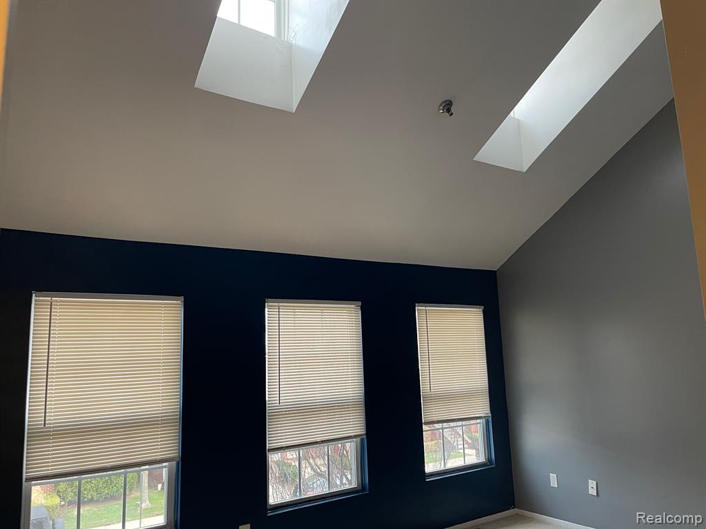 23318 GRAYSON Drive, Southfield, MI 48075 — Photo 10