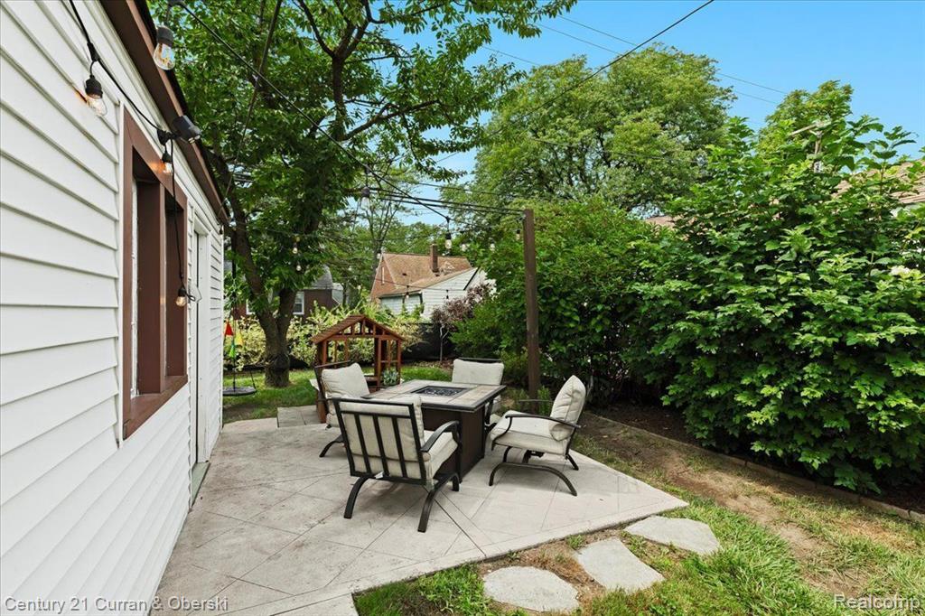 405 N LAFAYETTE Street, Dearborn, MI 48128 — Photo 8