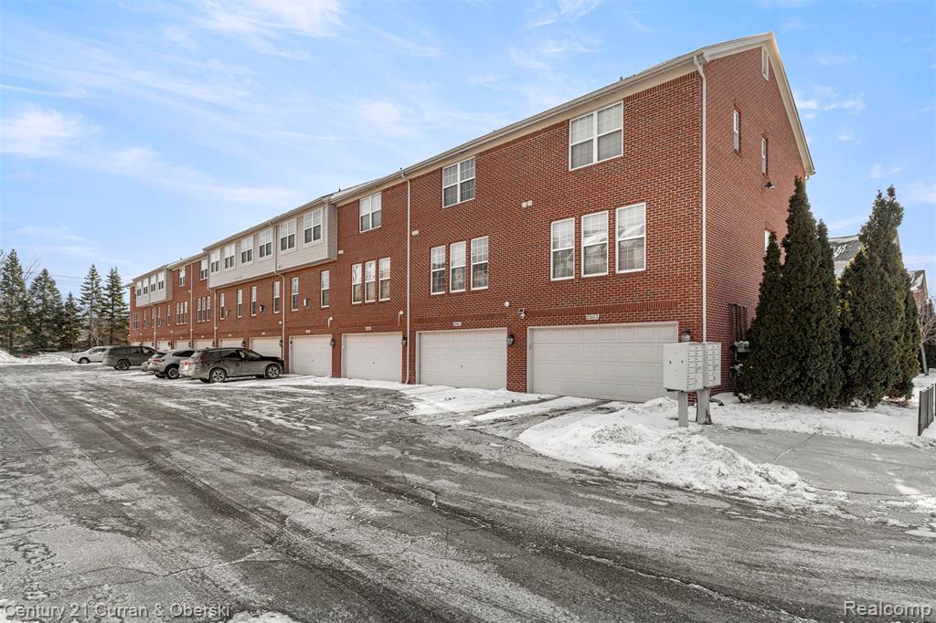25445 Saint James, Southfield, MI 48075 — Photo 5