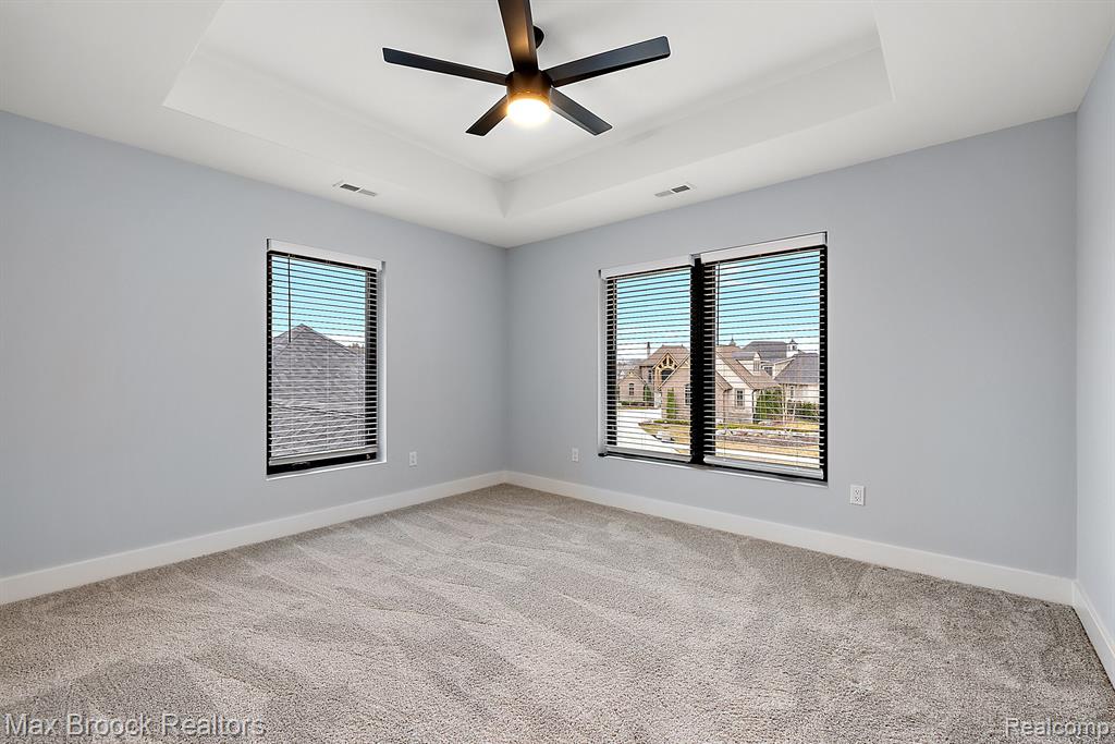 10464 Stoney Point Drive, South Lyon, MI 48178 — Photo 38