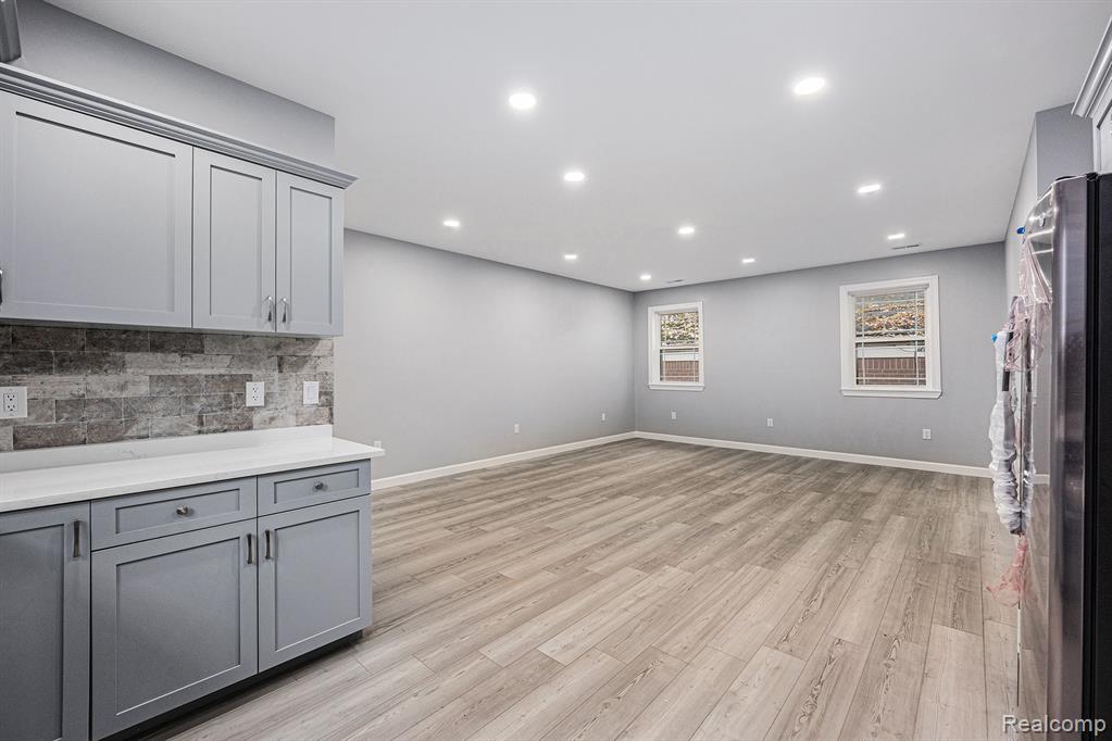 4456 Monroe Road, Dearborn Heights, MI 48125 — Photo 4
