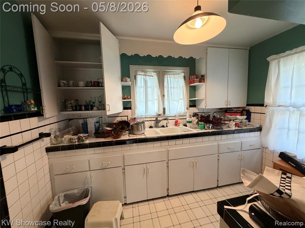 16594 Edinborough Road, Detroit, MI 48219 — Photo 14