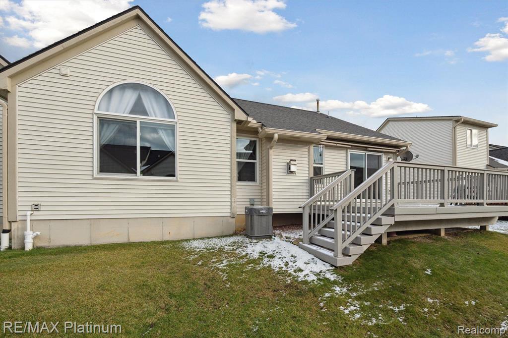 585 Snowfall Court, Howell, MI 48843 — Photo 43