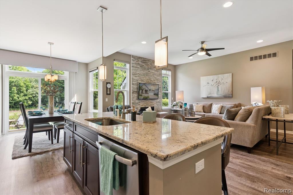 49276 Garden Lane, Canton, MI 48188 — Photo 16