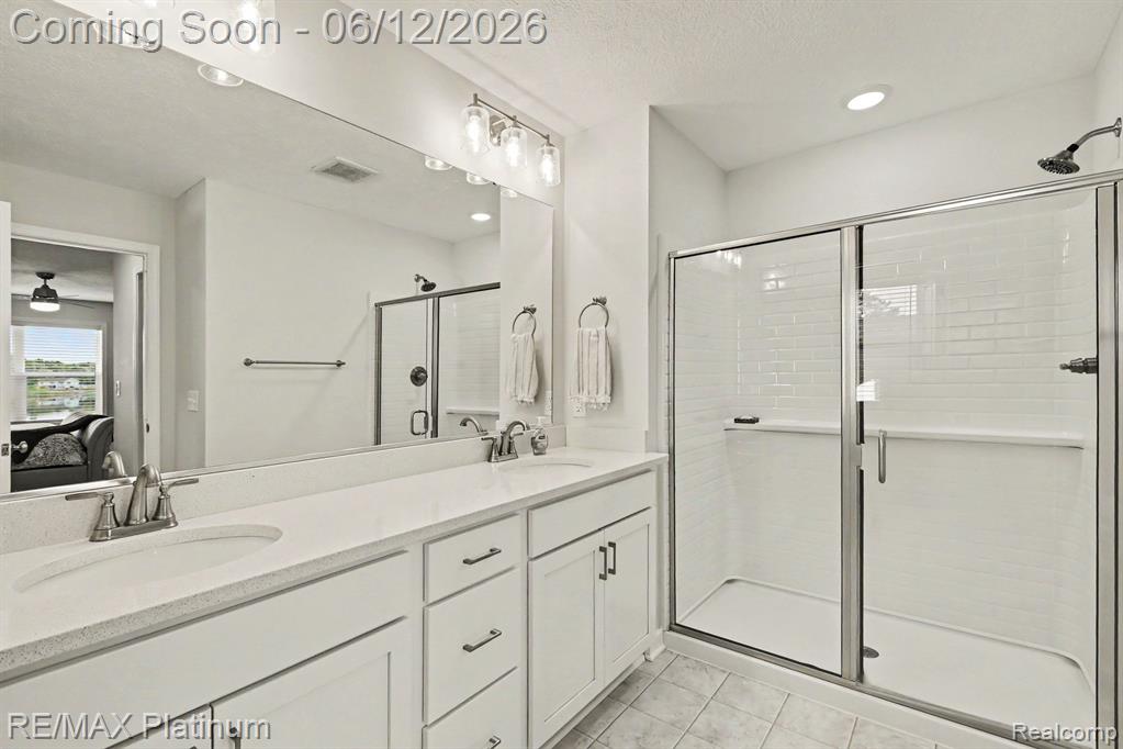 603 LAND BRIDGE, Perry, MI 48872 — Photo 14
