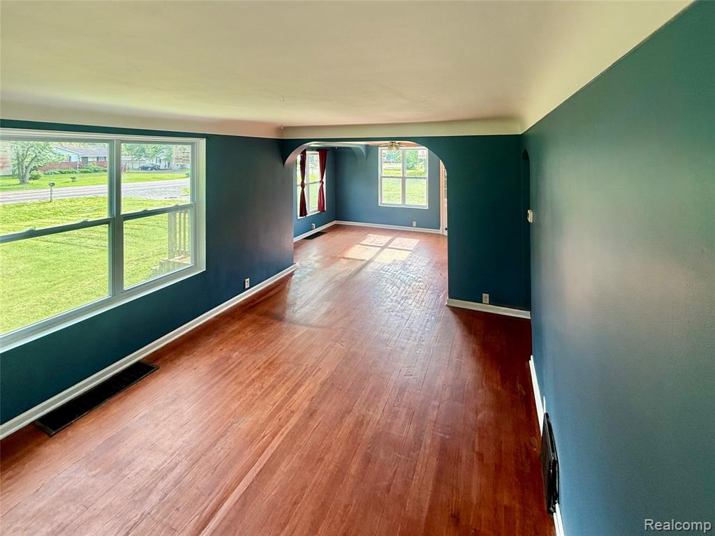 5388 Davison Road, Lapeer, MI 48446 — Photo 3