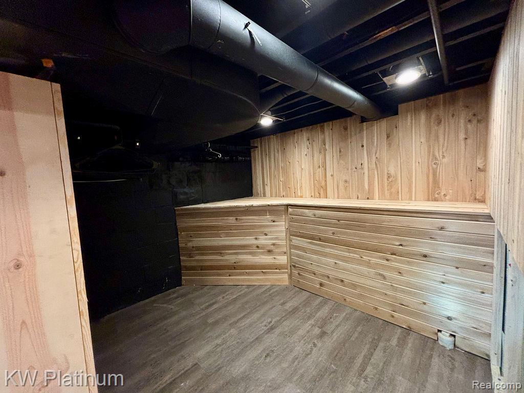 3261 Keewahdin Road, Fort Gratiot, MI 48059 — Photo 18
